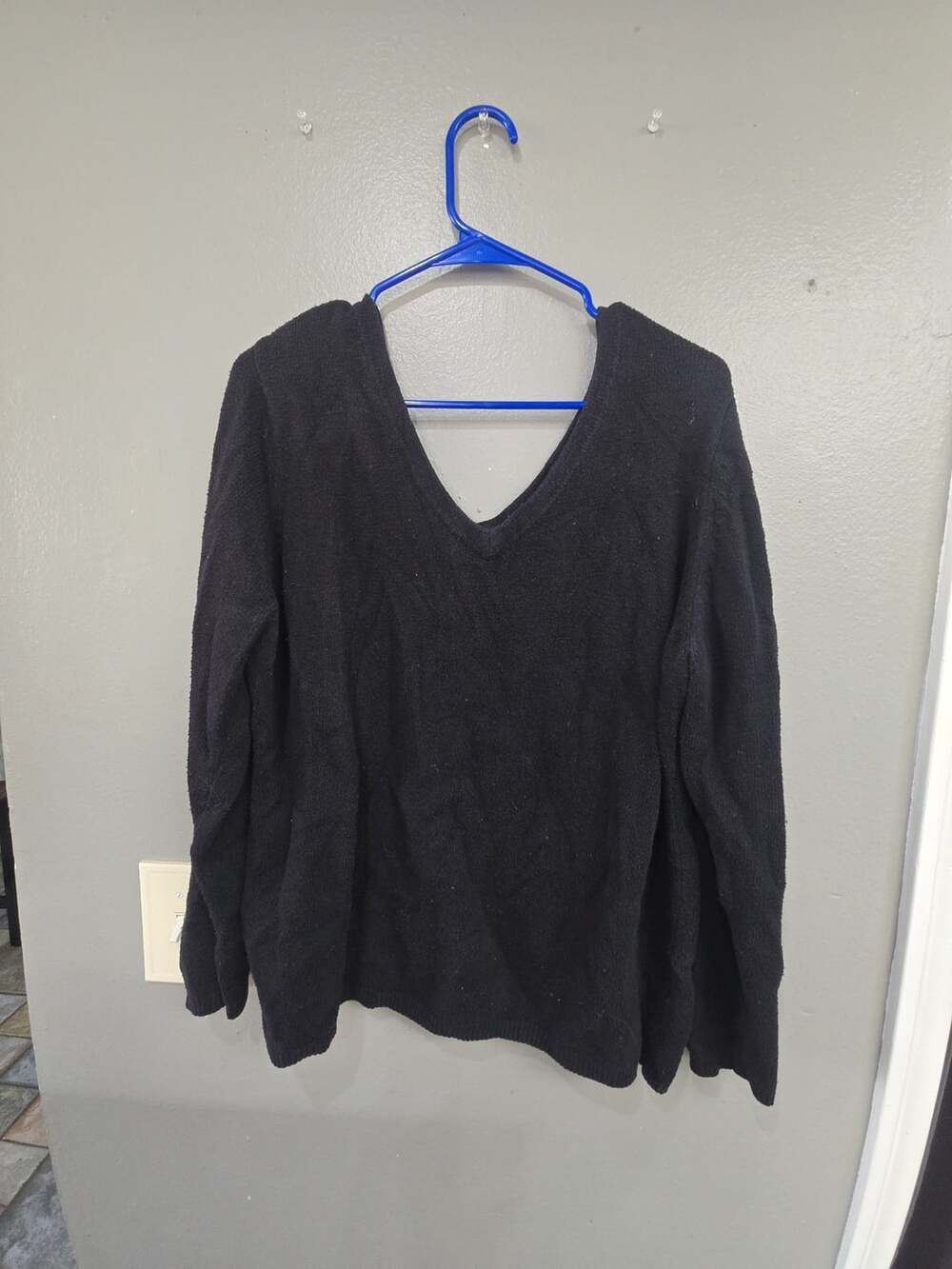 Old Navy V-Neck Sweater Size XXL Black Long Sleeve Knit Pullover